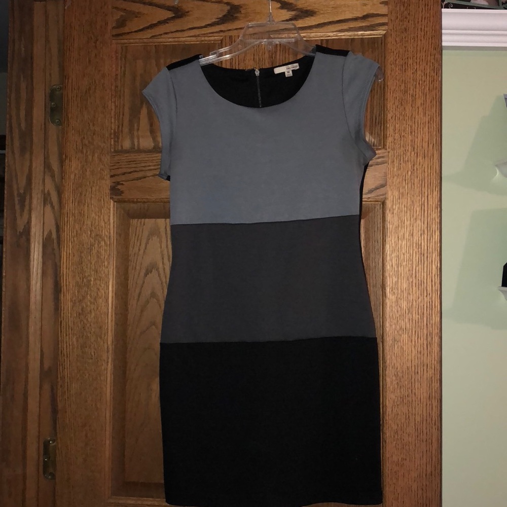 Medium color blocking grey and black dress